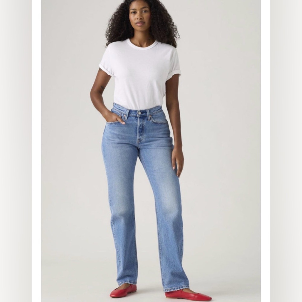 LEVIS Curvy 501 Button Fly NWT 26”X30”